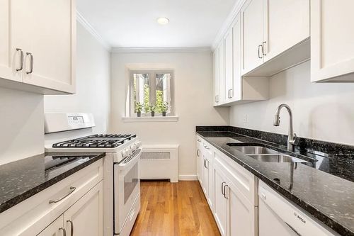 apt-2-549 Centre St, Newton, MA, 02458-2067 | Card Image