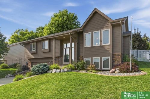 302 Carly Cir, Council Bluffs, IA, 51503-4751 | Card Image