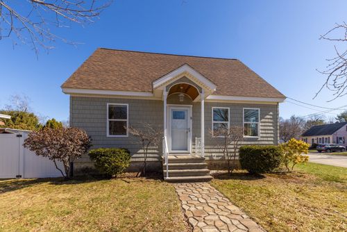 13 Elmview Cir, Dover, NH, 03820-4110 | Card Image