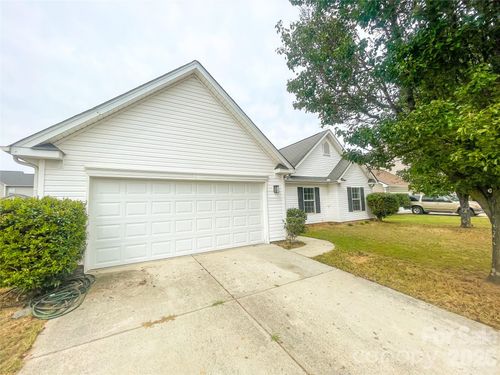 1011 Cadberry Ct, Indian Trail, NC, 28079-5526 | Card Image