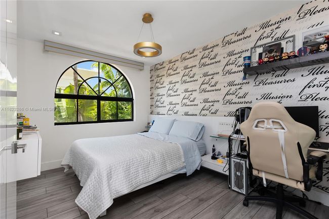 10 - 1150 98 Th St, Condo with 5 bedrooms, 4 bathrooms and null parking in Bay Harbor Islands FL | Image 17