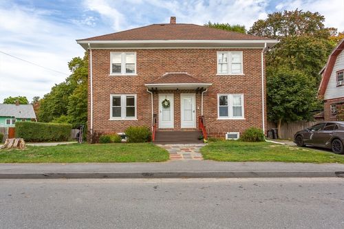 698-698 School St, North Dighton, MA, 02764-1367 | Card Image