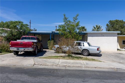 1705 Cedar Avenue, Las Vegas, NV, 89101 | Card Image