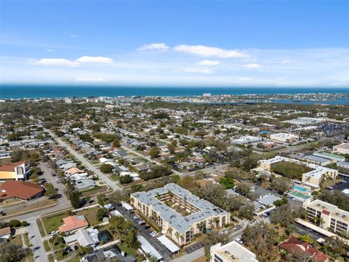 bldg-200-208-11485 Oakhurst Rd, LARGO, FL, 33774-3939 | Card Image