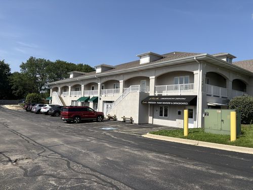 111-1001 E Chicago Ave, Naperville, IL, 60540-5500 | Card Image