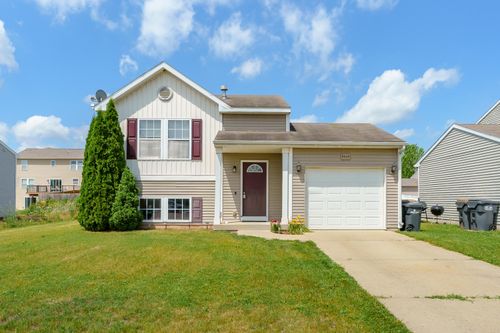 8849 E Sturtevant Ave, Richland, MI, 49083-8579 | Card Image