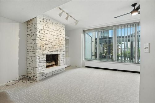 apt-le1-4545 Wornall Rd, Kansas City, MO, 64111-3209 | Card Image