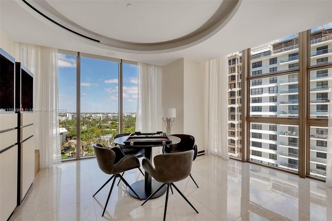 1001N - 9705 Collins Ave, Condo with 3 bedrooms, 3 bathrooms and null parking in Bal Harbour FL | Image 7