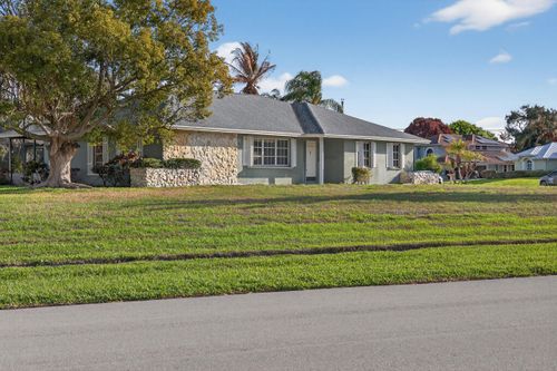 2092 Se Allamanda Dr, Port St Lucie, FL, 34952-5804 | Card Image