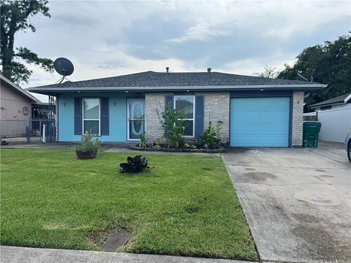 112 Four Oclock Ln, Westwego, LA, 70094-2202 | Card Image