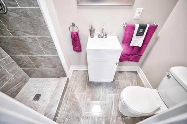 720 Emerson Ave, House other with 5 bedrooms, 2 bathrooms and 4 parking in Oshawa ON | Image 36