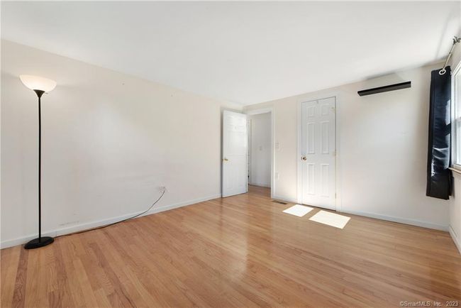 115 Mohawk Drive Ext, House other with 3 bedrooms, 2 bathrooms and 2 parking in West Haven CT | Image 12