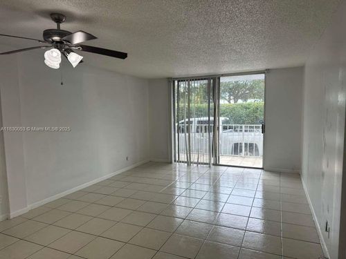 apt-1c-500 Executive Center Dr, West Palm Beach, FL, 33401-4922 | Card Image