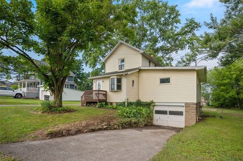 416 Nicholson Ave, Ellwood City, PA, 16117-2930 | Card Image