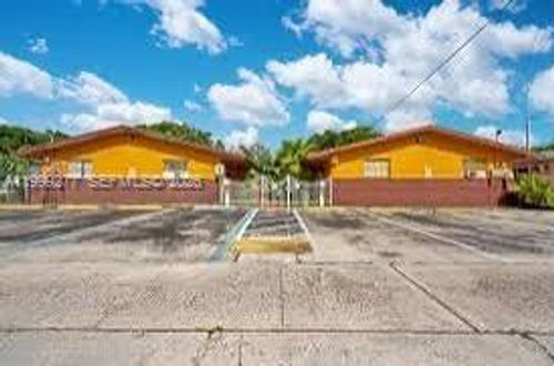 4-129 Se 5th St, Hallandale Beach, FL, 33009-6443 | Card Image