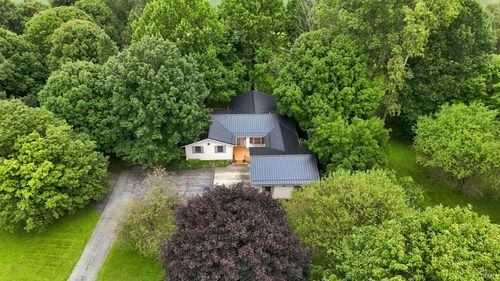 4201 S Whitley Road, South Whitley, IN, 46787-9663 | Card Image