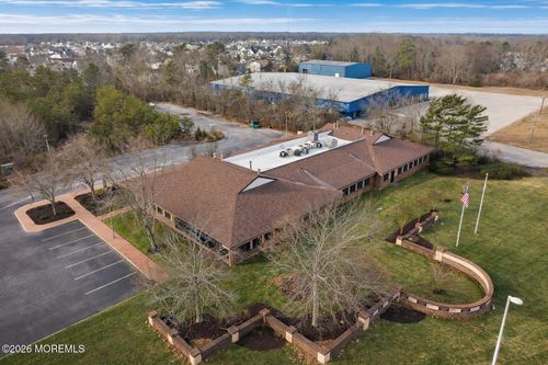 675 Route 72 E, MANAHAWKIN, NJ, 08050-3501 | Card Image