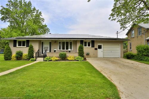95 Jacob St E, Tavistock, ON, N0B2R0 | Card Image