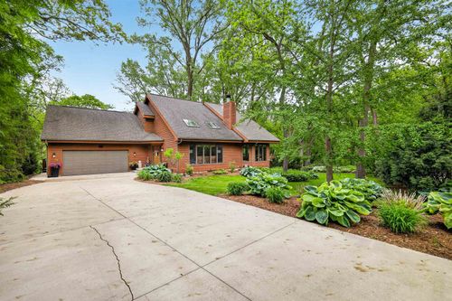 44 White Oaks Ln, MADISON, WI, 53711-6216 | Card Image