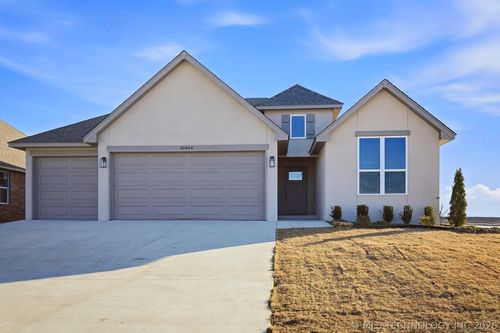 10404 E 132nd St S, Bixby, OK, 74008-4786 | Card Image