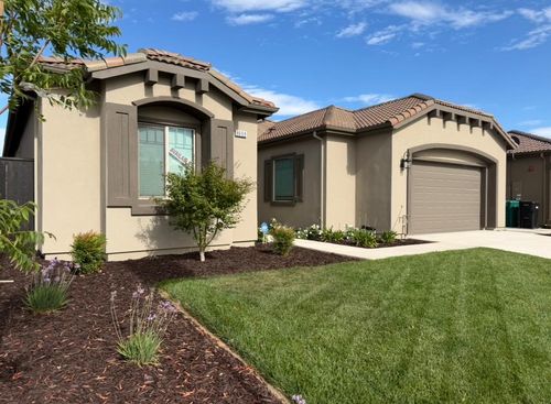 8698 N Privado Ct, Hilmar, CA, 95324-8007 | Card Image