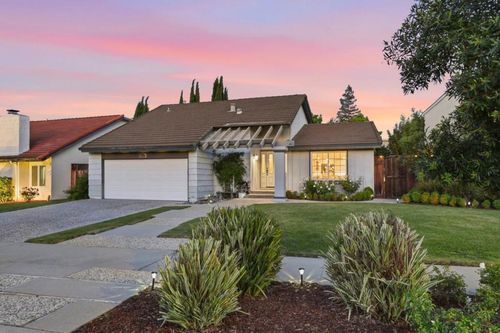6384 Firefly Dr, San Jose, CA, 95120-3926 | Card Image