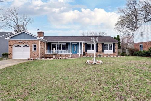 225 Shadywood Dr, Newport News, VA, 23602-7337 | Card Image