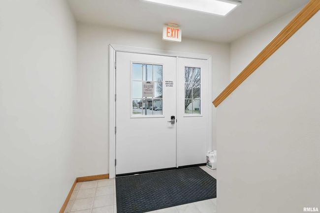 UNIT-203 - 209 E Price St, Condo with 2 bedrooms, 2 bathrooms and null parking in Eldridge IA | Image 24
