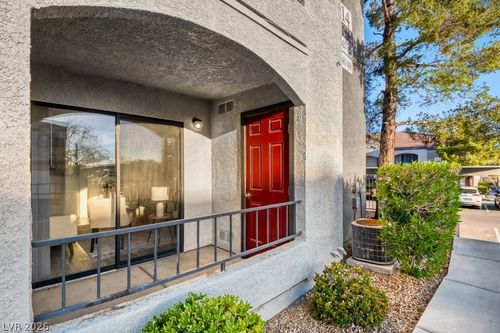 unit-1411-950 Seven Hills Dr, Henderson, NV, 89052-4305 | Card Image