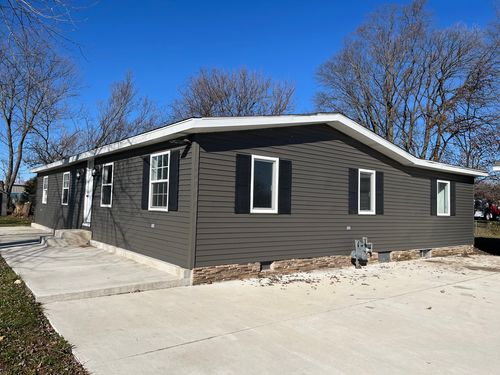 1351 N 4483rd Rd, Earlville, IL, 60518-6159 | Card Image