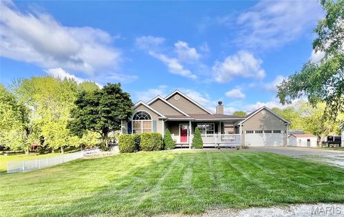 395 Westview Dr, Edwardsville, IL, 62025-5261 | Card Image