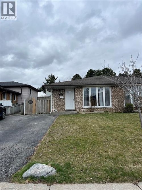 lower-133 Hadeland Ave, Hamilton, ON, L9C5Z8 | Card Image