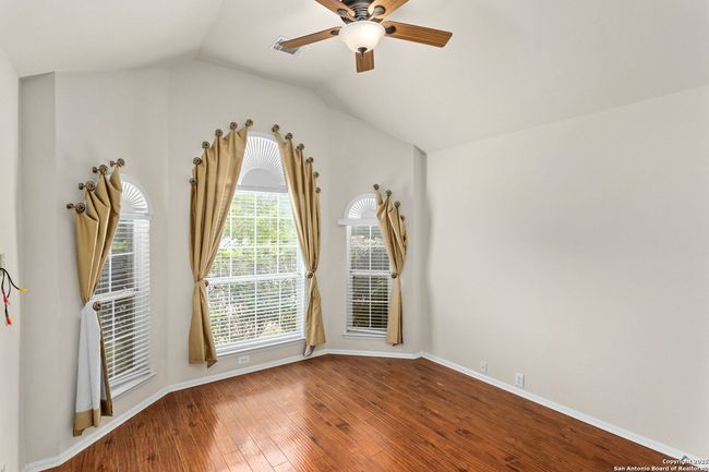 10406 Canyon Riv, House other with 4 bedrooms, 3 bathrooms and null parking in Helotes TX | Image 20