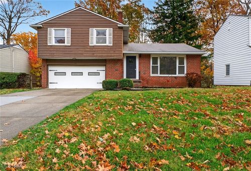 565 Quilliams Rd, South Euclid, OH, 44121-1929 | Card Image