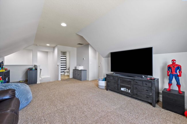 586 Lodi Loop, Home with 4 bedrooms, 3 bathrooms and null parking in Richland WA | Image 39