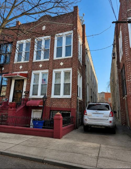 587 Miller Ave, Brooklyn, NY, 11207-5505 | Card Image