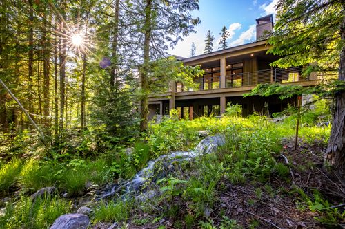 92 Woodland Star Cir, Whitefish, MT, 59937-9201 | Card Image