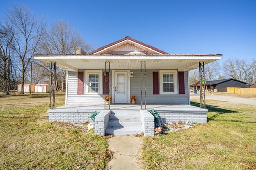 241 N Maple St, Adamsville, TN, 38310-1850 | Card Image