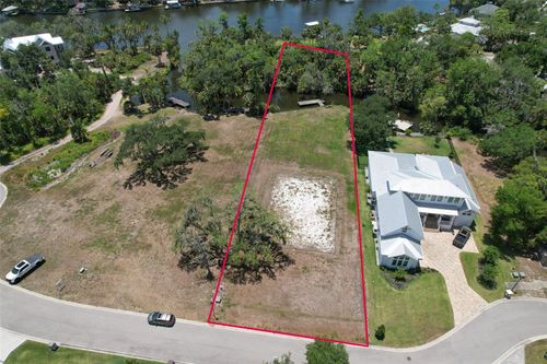 8325 Alafia Pointe Dr, Riverview, FL, 33578-4504 | Card Image