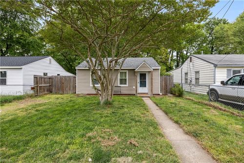 57 Phelps Cir, Hampton, VA, 23663-1337 | Card Image