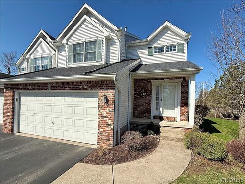 132 Berwick Ln, East Amherst, NY, 14051-2711 | Card Image