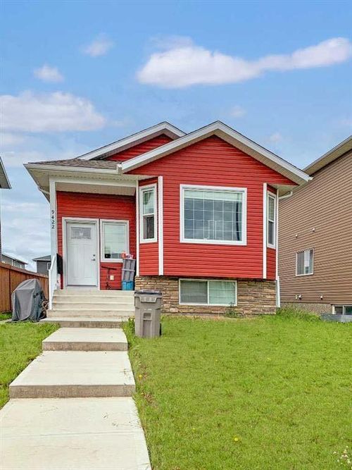 9422 88 St, Grande Prairie, AB, T8X0H2 | Card Image