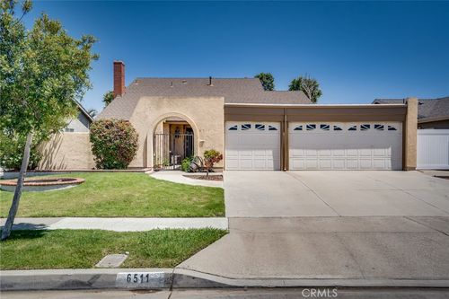 6511 Wrenfield Dr, Huntington Beach, CA, 92647-5649 | Card Image
