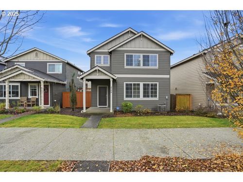 2125 Se 18th Aly, Gresham, OR, 97080-7936 | Card Image