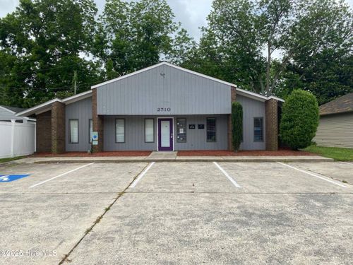 2710 E 10th St, Greenville, NC, 27858-3126 | Card Image