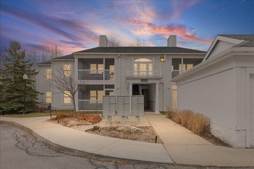 2279 S Main St, Ann Arbor, MI, 48103-5830 | Card Image