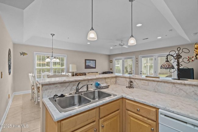701 - 908 Resort Cir, Condo with 3 bedrooms, 2 bathrooms and 2 parking in Sunset Beach NC | Image 7