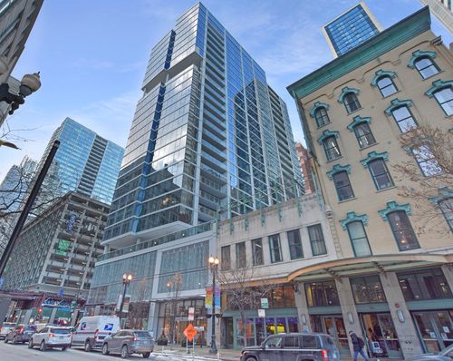 ph25c-60 E Randolph St, Chicago, IL, 60601-8041 | Card Image