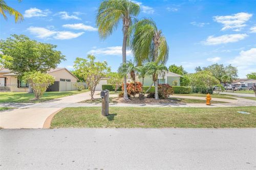 13245 Sw 86th Ln, Miami, FL, 33183-4143 | Card Image