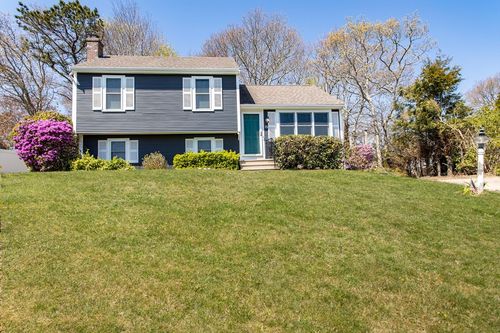 15 Mcgrath Rd, Sagamore Beach, MA, 02562-2550 | Card Image